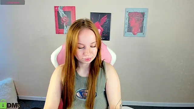 Snapshot of Bunny_Luvv chatting on September 2025 08:35:01 AM Bunny Luvv online show from September 2025 08:35:01 AM