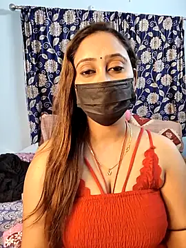 Cute-lusi online show from November 2025 08:42:01 PM