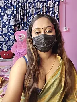 Cute-lusi online show from June 2026 06:52:01 PM