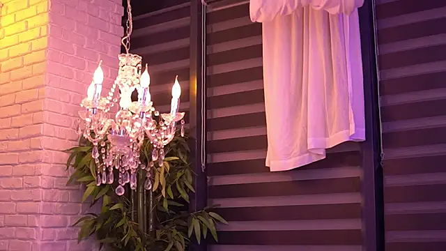 BellaNoirre online show from September 2025 06:02:01 PM