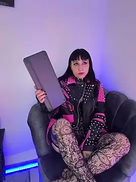 Ravenna666  online show from March 2026 11:15:01 PM