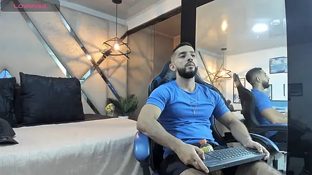 Yiyo10  online show from April 2026 04:26:02 AM