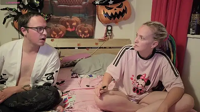 Snapshot of lisa_yummi chatting on October 2025 09:14:02 PM lisa yummi online show from October 2025 09:14:02 PM