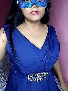 Snapshot of MEERAcle chatting on October 2025 11:29:01 AM MEERAcle online show from October 2025 11:29:01 AM