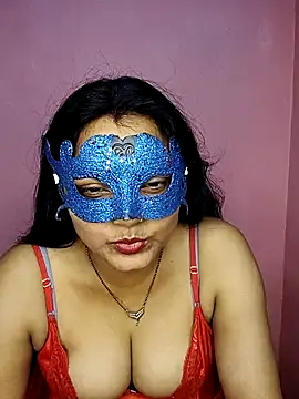 Snapshot of MEERAcle chatting on October 2025 10:47:01 AM MEERAcle online show from October 2025 10:47:01 AM