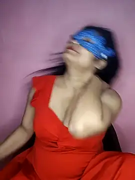 Snapshot of MEERAcle chatting on October 2025 11:21:02 AM MEERAcle online show from October 2025 11:21:02 AM