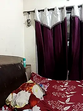 MEERAcle online show from April 2026 04:29:01 PM