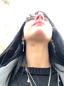 Only April online show from September 2025 02:19:01 PM