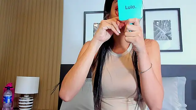 catalina jolie online show from February 2026 03:45:01 AM