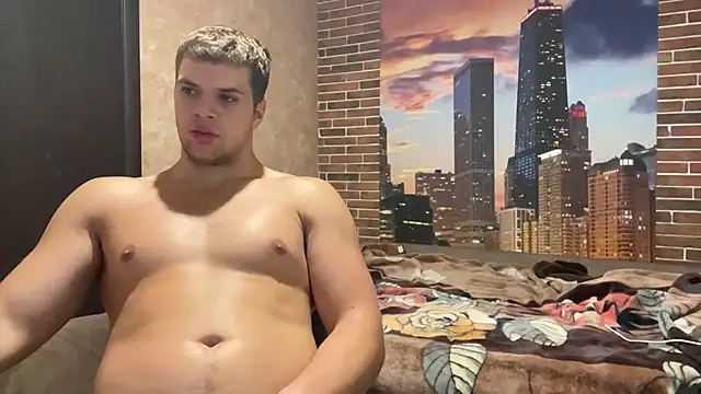 MusclePhantom online show from September 2025 08:10:02 PM