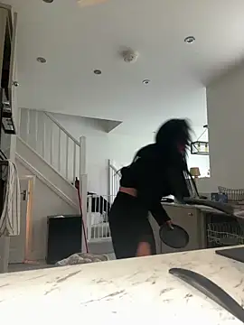 BELLABLACKXUK online show from October 2025 11:54:02 AM