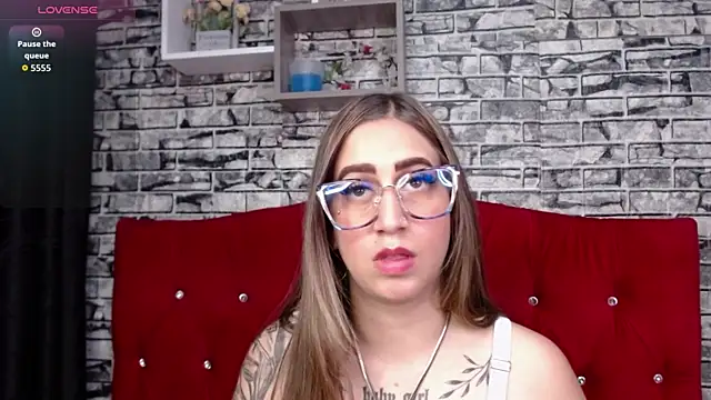 lolalove vip online show from September 2025 12:49:02 PM