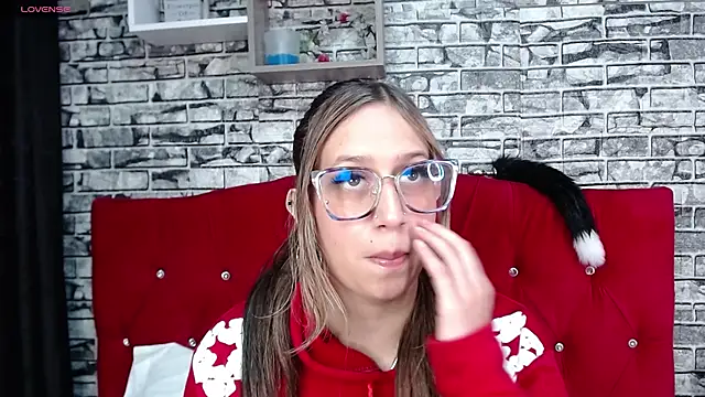 lolalove vip online show from September 2025 01:16:01 PM