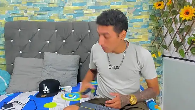 partdemonlatin666 online show from October 2025 08:42:01 PM