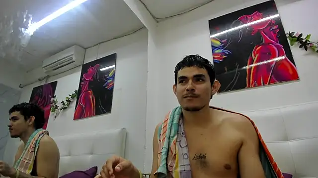 Lucia78couple online show from October 2025 07:02:01 PM