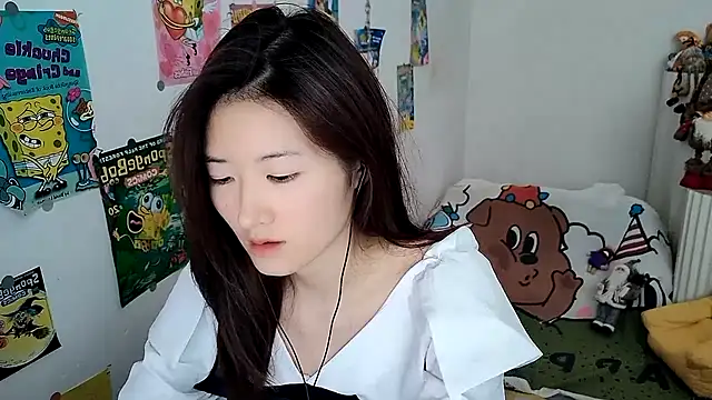 Snapshot of Moonlight-23 chatting on September 2025 06:05:02 AM Moonlight-23 online show from September 2025 06:05:02 AM