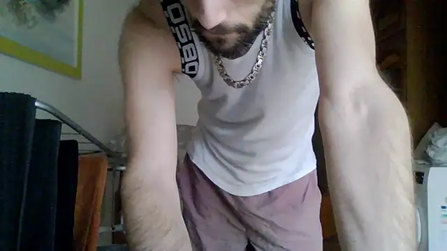 Snapshot of XLBarehengst chatting on November 2025 11:40:02 AM XLBarehengst online show from November 2025 11:40:02 AM