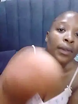 MrsMxx25 online show from October 2025 10:57:02 AM