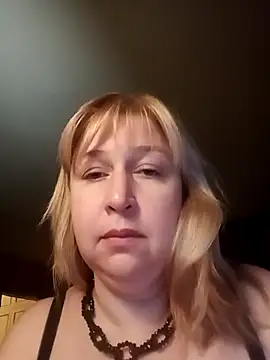 Snapshot of MilanaRos chatting on September 2025 12:32:01 AM MilanaRos online show from September 2025 12:32:01 AM