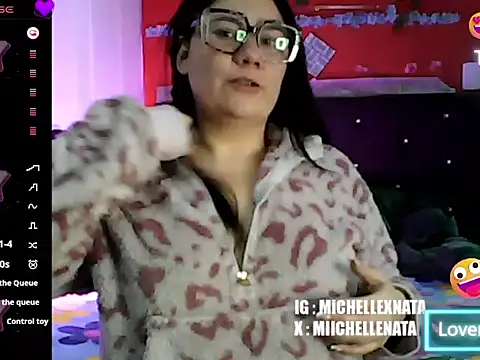Snapshot of miichellemalvoa chatting on June 2026 02:10:02 AM miichellemalvoa online show from June 2026 02:10:02 AM