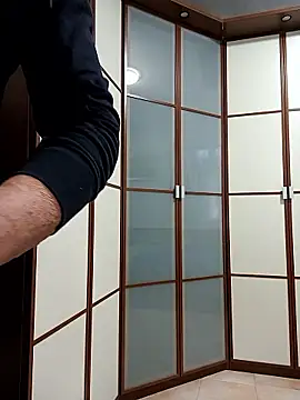 singolo discreto online show from January 2026 12:21:01 PM