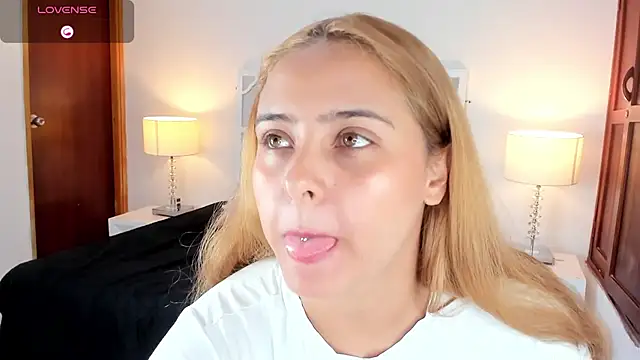 MikaelaStone online show from October 2025 12:04:02 PM