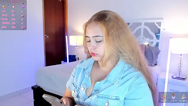 MikaelaStone online show from December 2025 11:37:01 AM