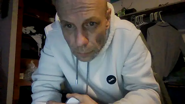 Snapshot of bifreakyfun chatting on February 2026 10:20:02 AM bifreakyfun online show from February 2026 10:20:02 AM