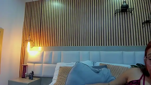 KattyBonnie online show from October 2025 07:58:02 PM