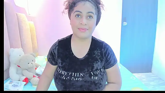 Snapshot of AndreaSweet2 chatting on September 2025 07:50:02 PM AndreaSweet2 online show from September 2025 07:50:02 PM