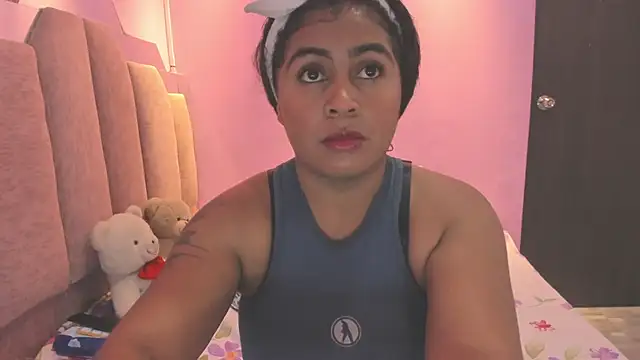 Snapshot of AndreaSweet2 chatting on October 2025 08:07:02 PM AndreaSweet2 online show from October 2025 08:07:02 PM