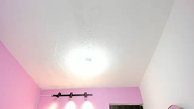 Snapshot of AndreaSweet2 chatting on October 2025 07:56:01 PM AndreaSweet2 online show from October 2025 07:56:01 PM