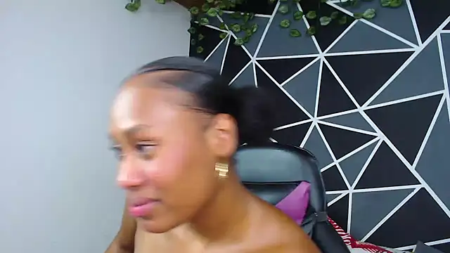 Snapshot of karol_the_warrior chatting on October 2025 07:54:01 PM karol the warrior online show from October 2025 07:54:01 PM