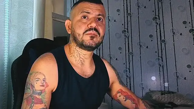 AlphaDrip online show from November 2025 12:05:01 PM