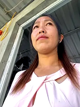 Snapshot of Huong-Ly chatting on September 2025 12:56:02 AM Huong-Ly online show from September 2025 12:56:02 AM