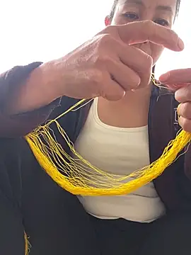 Snapshot of Huong-Ly chatting on October 2025 07:31:02 AM Huong-Ly online show from October 2025 07:31:02 AM