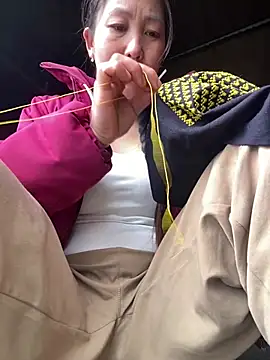 Huong-Ly online show from February 2026 02:28:01 AM