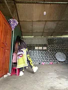 Huong-Ly online show from February 2026 04:44:02 AM