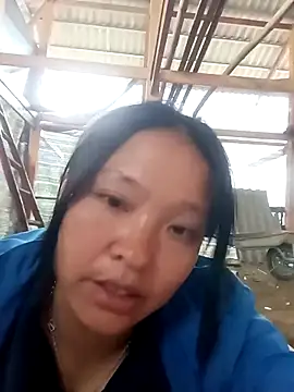 Snapshot of MuiNay chatting on September 2025 10:04:02 AM MuiNay online show from September 2025 10:04:02 AM