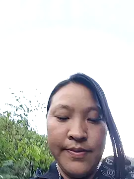 MuiNay online show from October 2025 11:47:02 PM