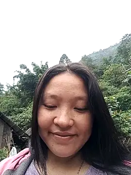 MuiNay online show from November 2025 01:48:02 AM