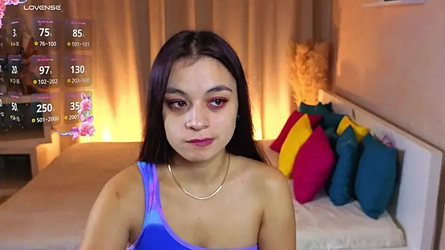 Snapshot of Leila_Hefner chatting on September 2025 03:39:01 AM Leila Hefner online show from September 2025 03:39:01 AM