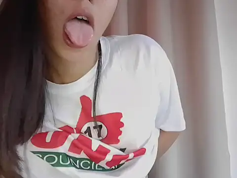 kiara smieth online show from July 2026 10:20:01 PM