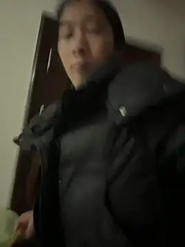 crhong666 online show from February 2026 12:17:02 AM