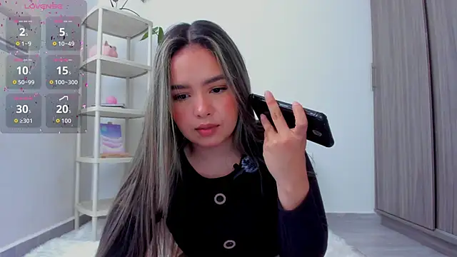 Snapshot of Alana_Banana_ chatting on September 2025 03:35:02 PM Alana Banana online show from September 2025 03:35:02 PM
