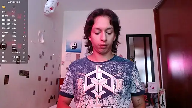 Snapshot of DannyPhantom555 chatting on October 2025 01:18:01 PM DannyPhantom555 online show from October 2025 01:18:01 PM