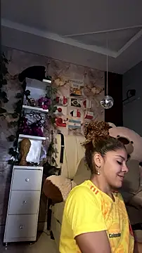 hannachris- online show from June 2026 08:40:02 PM