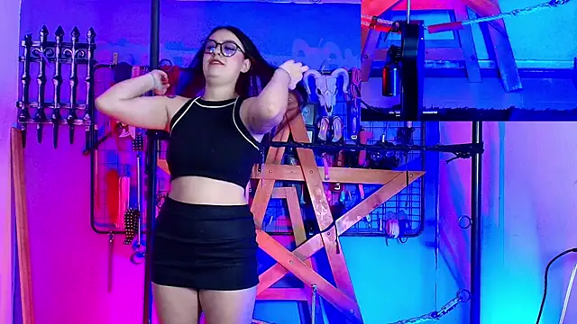 Misstresss aurora bdsm online show from October 2025 03:31:01 PM