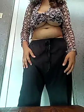 Hott Muskan online show from May 2026 10:56:02 AM