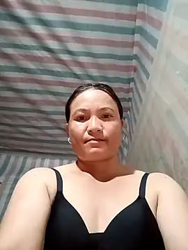 Love-Mama33 online show from October 2025 02:02:01 PM